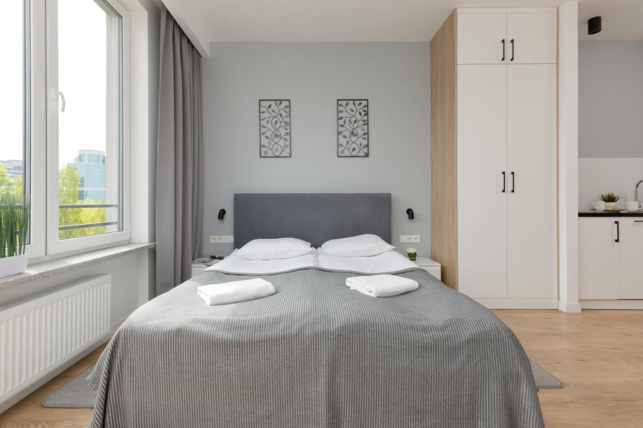 Wola Pet-Friendly Apartments With Ac Slawinska By Noclegi Renters Варшава Экстерьер фото