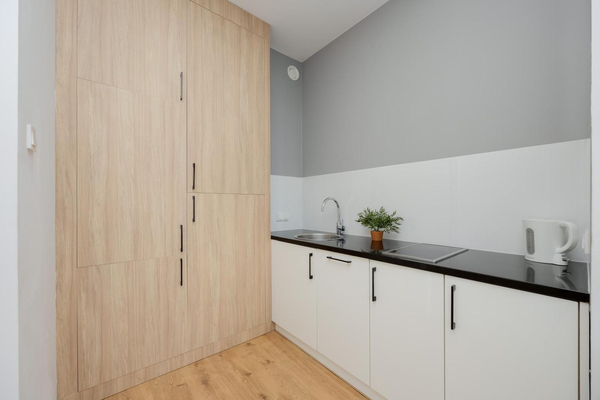 Wola Pet-Friendly Apartments With Ac Slawinska By Noclegi Renters Варшава Экстерьер фото
